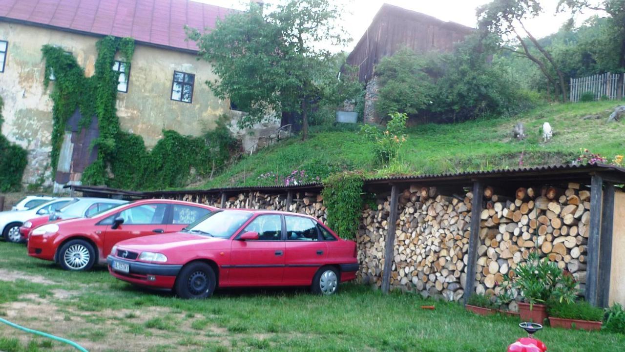 Hostel Skautsky Dom Banska Stiavnica Exterior photo