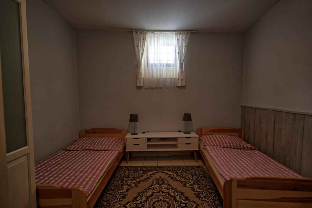 Hostel Skautsky Dom Banska Stiavnica Exterior photo